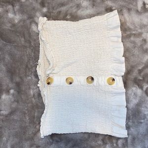 Crop tops there the same different colors